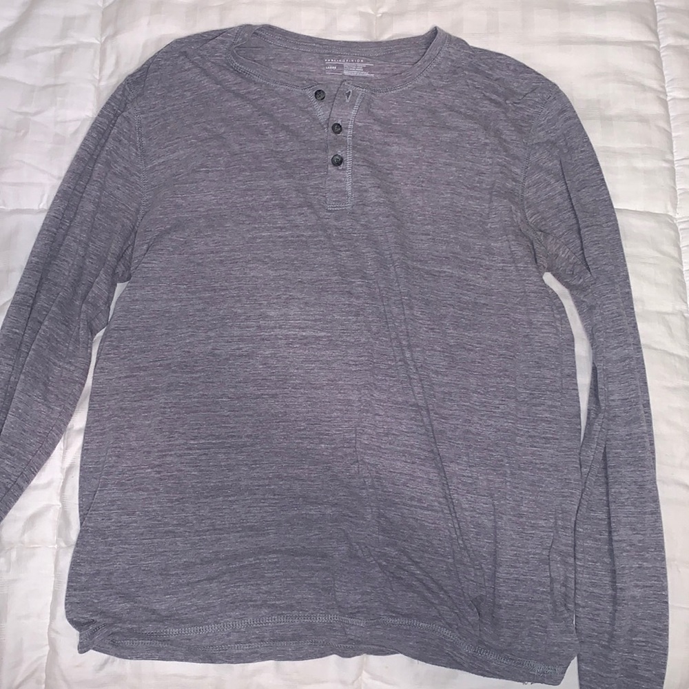 Men’s Gray Henley Long Sleeve Tee Shirt